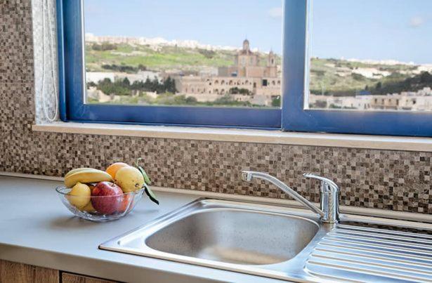 Ir-Rixa Holiday Penthouse Għajnsielem Extérieur photo